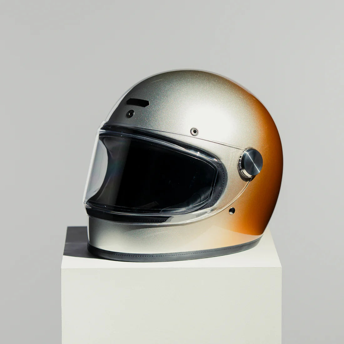 Hedon Heroine Racer 2.0 ECE 22.06 Full Face Motorcycle Helmet - Interstellar - Salt Flats Clothing