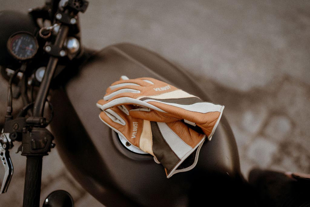 Wildust Sisters 70's Stripes Camel Gloves