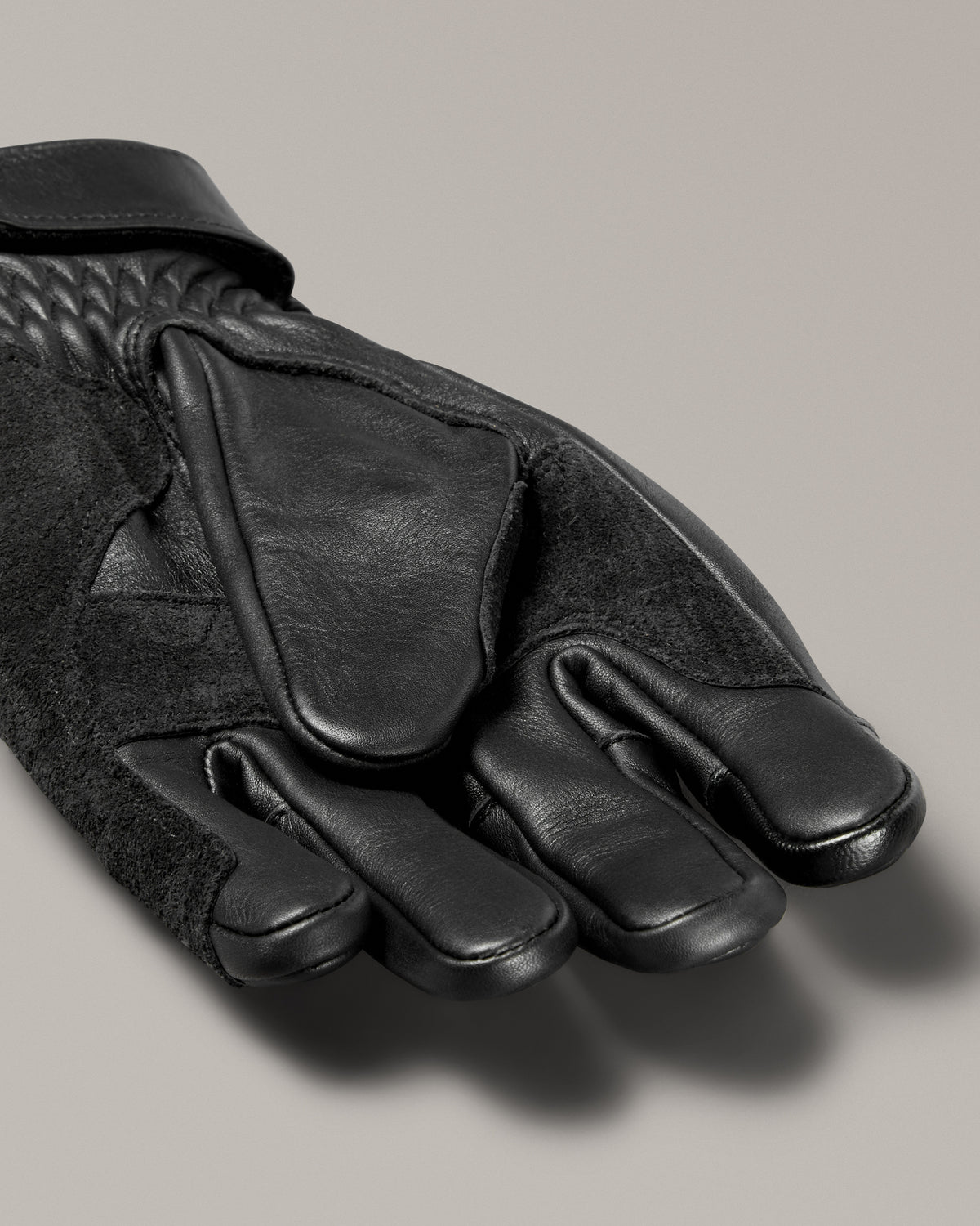 Belstaff Clinch Glove Black - Salt Flats Clothing