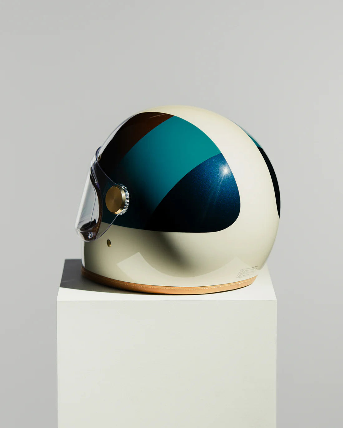 Hedon Heroine Racer 2.0 ECE 22.06 Full Face Motorcycle Helmet - Cosmos - Salt Flats Clothing