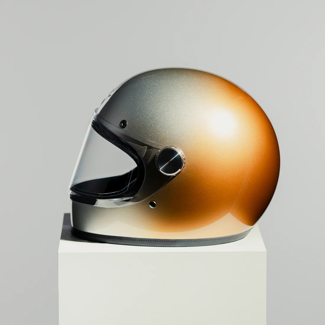 Hedon Heroine Racer 2.0 ECE 22.06 Full Face Motorcycle Helmet - Interstellar - Salt Flats Clothing