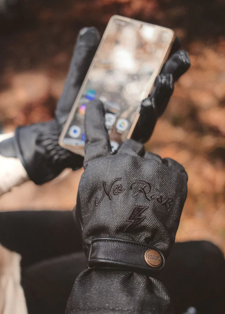 Wildust Sisters Thriller Winter Gloves with Knuckle Armour - Black - Salt Flats Clothing