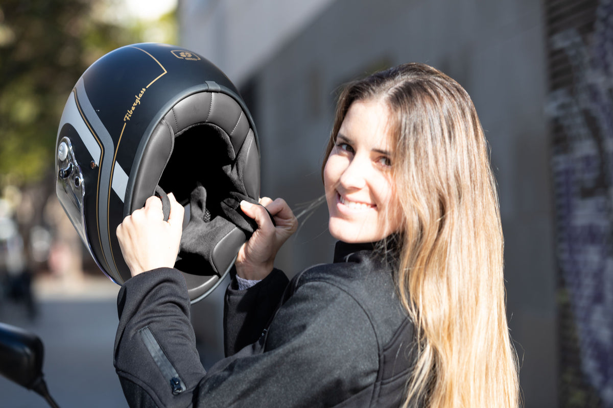 Garibaldi G07X Full Face Vintage Helmet - Graphics Matt Black - Salt Flats Clothing