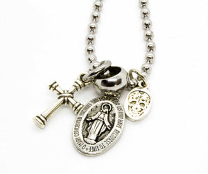 Black Pearl Creations Santa Maria Necklace